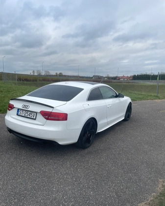 Audi A5 cena 25500 przebieg: 240000, rok produkcji 2012 z Nowogard małe 106